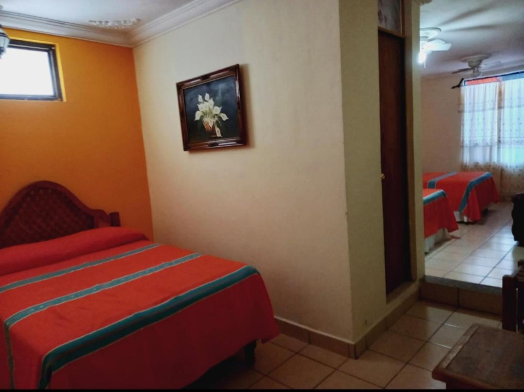 Hotel Posada De La Conspiracion Dolores Hidalgo Bagian luar foto