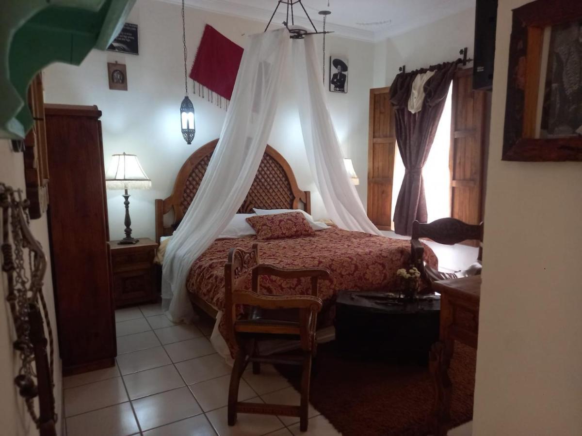 Hotel Posada De La Conspiracion Dolores Hidalgo Bagian luar foto